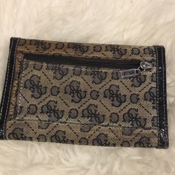 GUESS Wallet - Picture 3 of 3